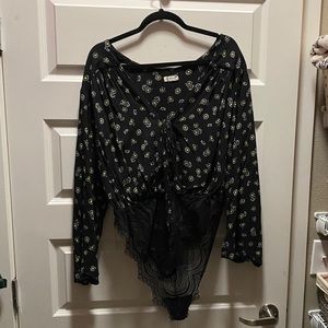Free People She’s Dainty Bodysuit: Black Daisy